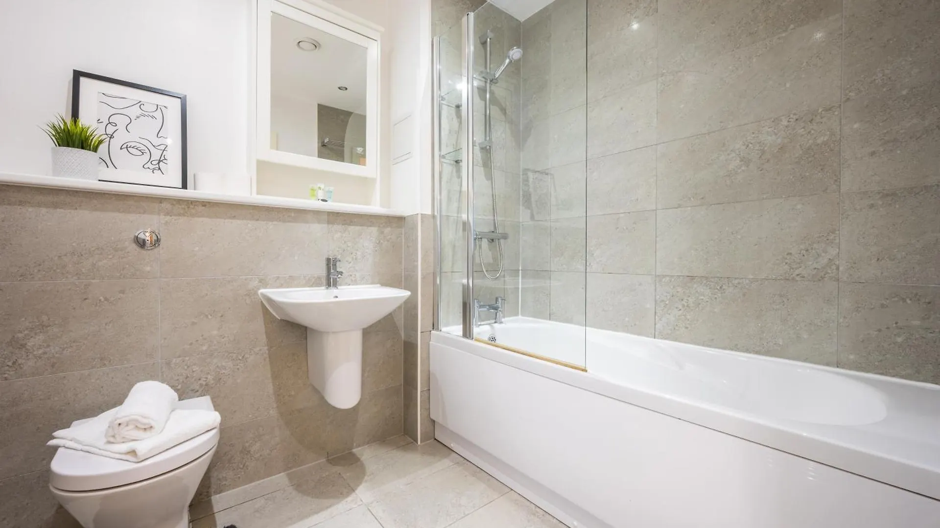 Waterside - Free Parking - Wifi - Great Location Apartment Cardiff