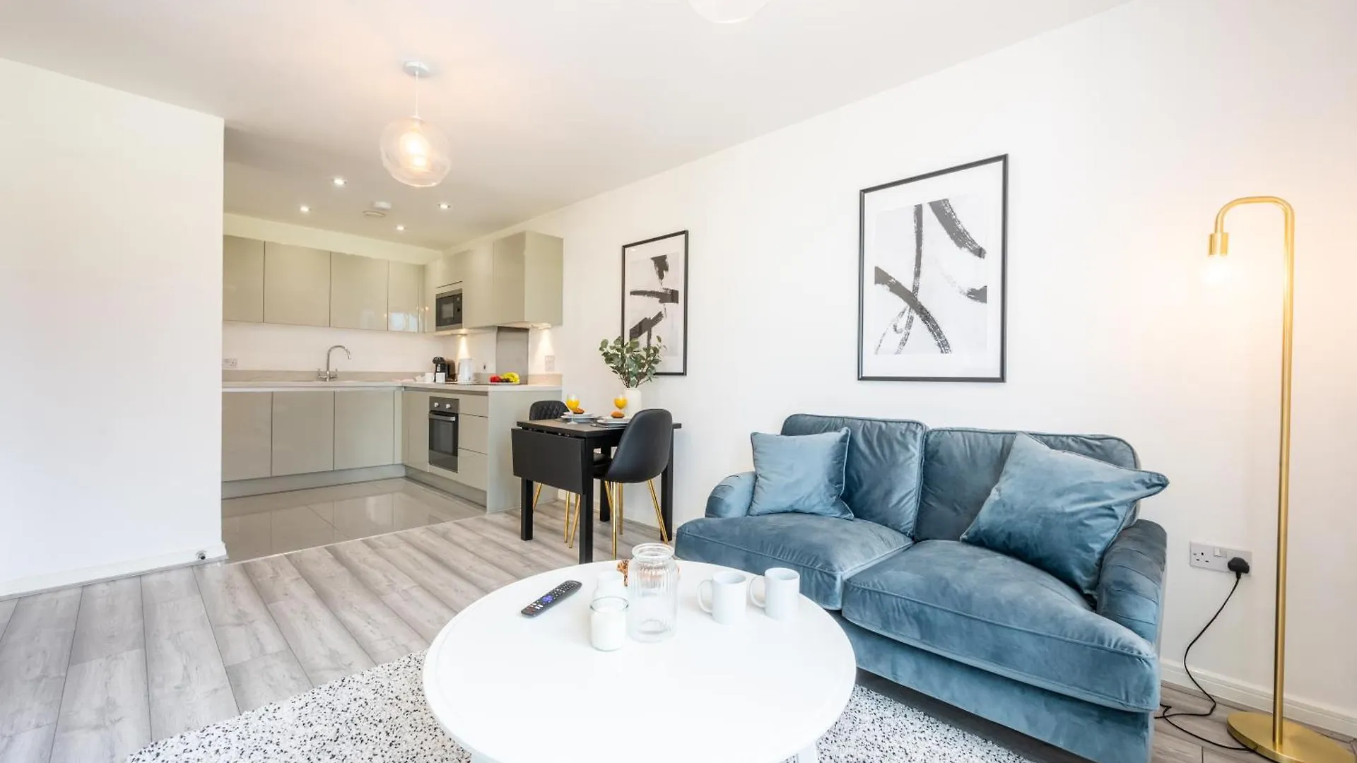 Waterside - Free Parking - Wifi - Great Location Apartment Cardiff 0*,  United Kingdom