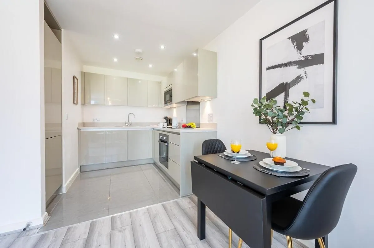 Waterside - Free Parking - Wifi - Great Location Apartment Cardiff