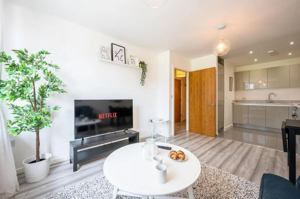 Waterside - Free Parking - Wifi - Great Location Apartment Cardiff