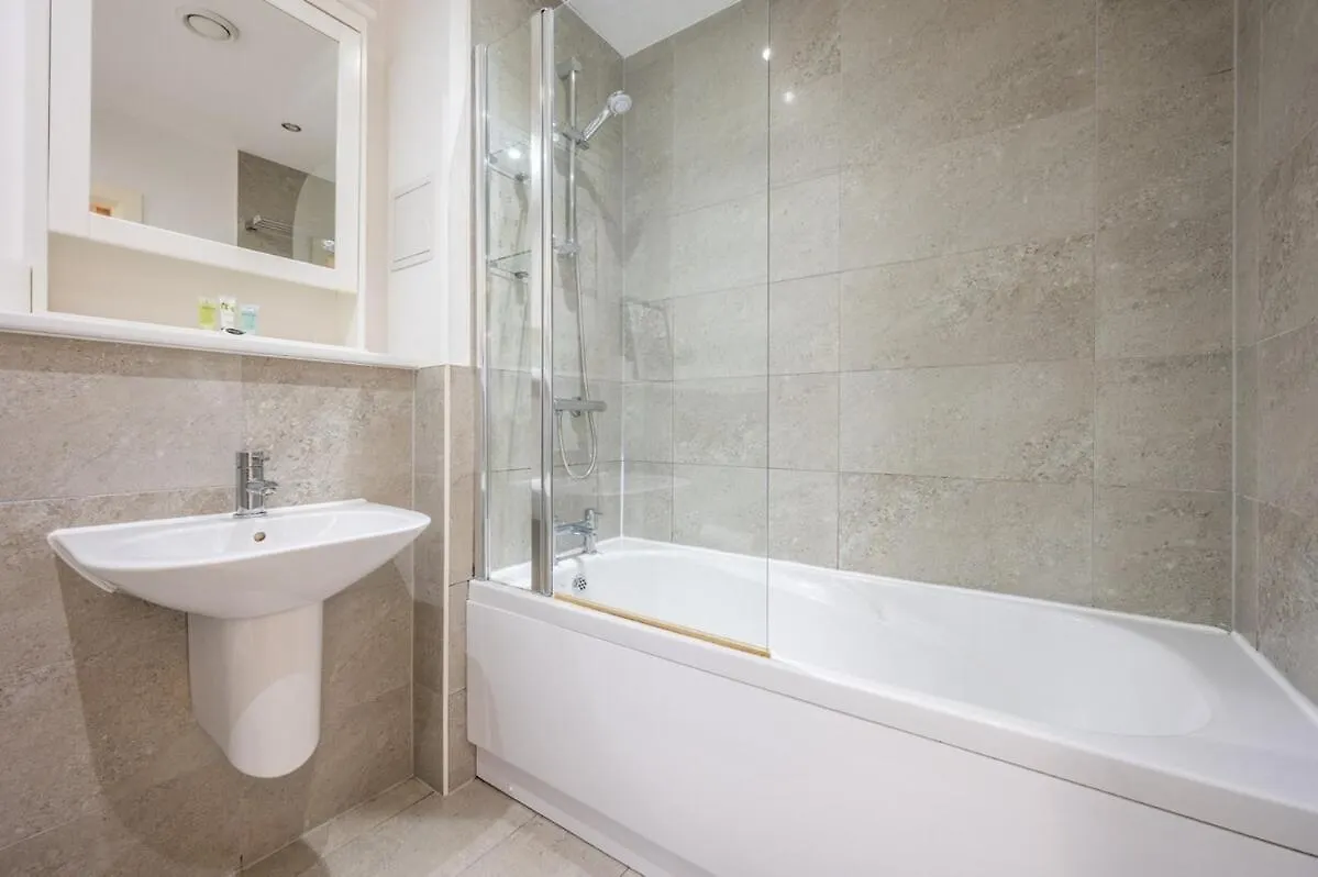 Waterside - Free Parking - Wifi - Great Location Apartment Cardiff 0*,